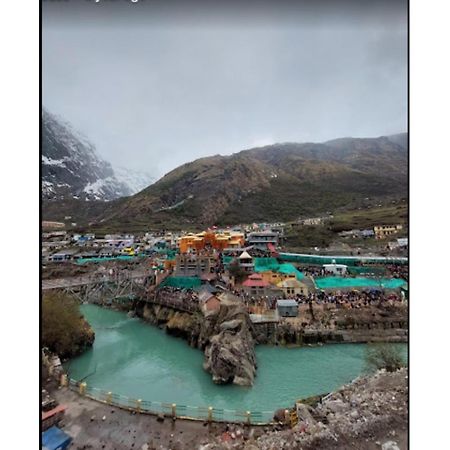 Dayal Guest House, Badrinath Exterior photo